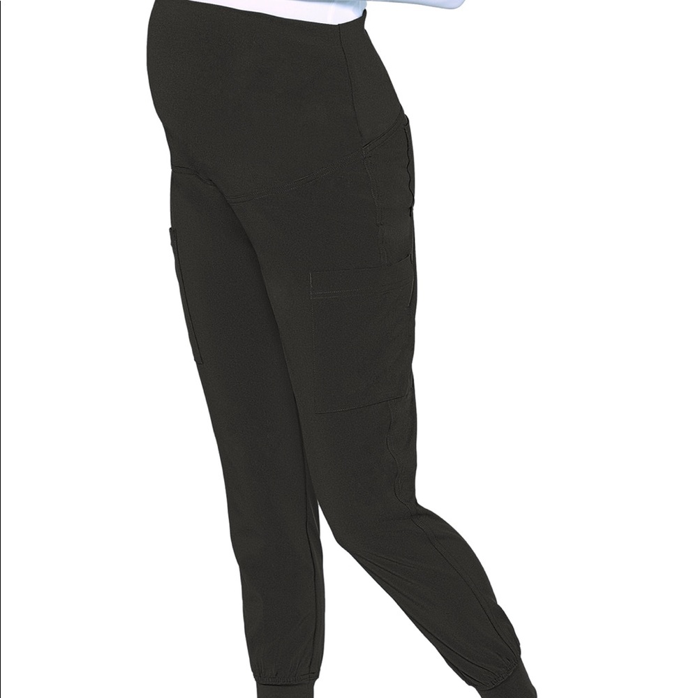 Maternity scrubs